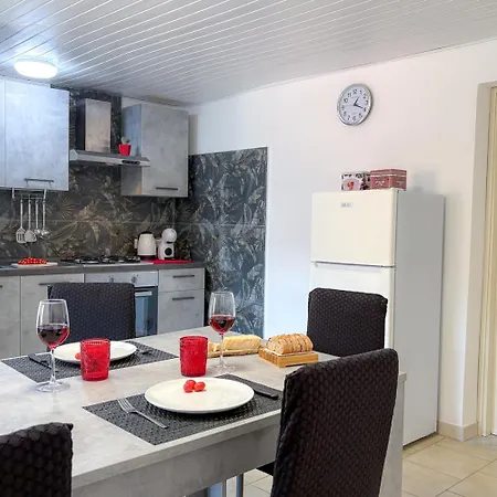 Daire A Casa Di Laura Katanya