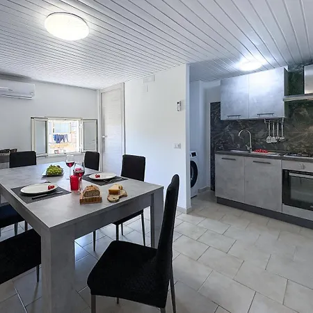 Daire A Casa Di Laura Katanya